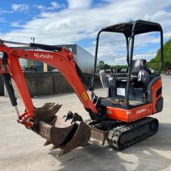 Kubota KX015-4