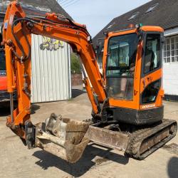 Doosan DX27Z